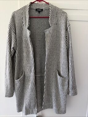 Express Women's Black & White Open-Front Striped Cardigan